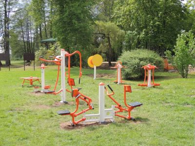 Projekts "Aktīvās atpūtas zonas labiekārtošana un brīvdabas āra trenažieru uzstādīšana Jelgavas novada Līvbērzes pagastā”