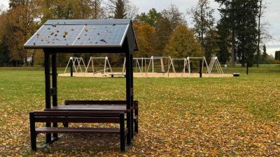 Viedā zaļās enerģijas rekreācijas zona Zaļenieku šūpoļu parkā